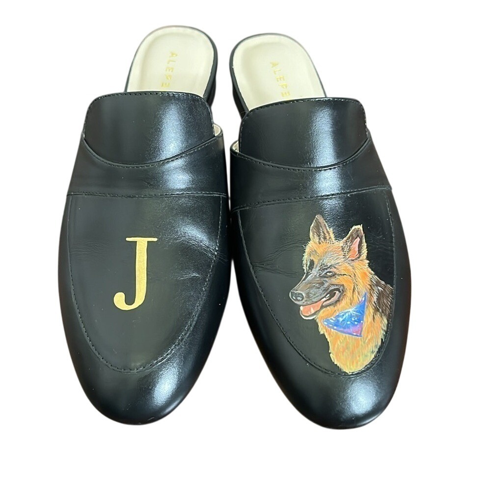 Alepel Hand Painted Leather Mules size 10 Art to Wear Dog German Shepherd "J"‎
